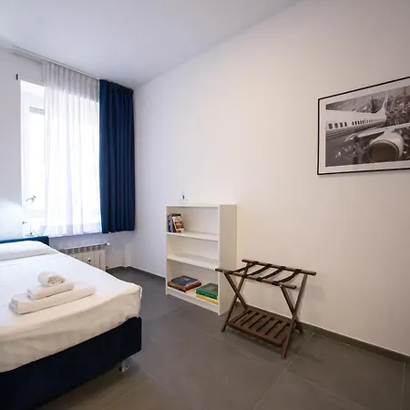 Clover - 13 Piazza Pio Xi * Rome