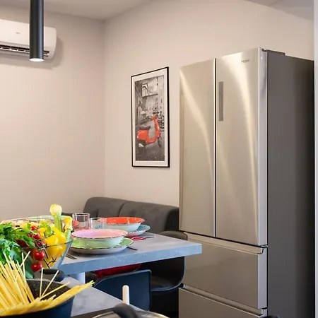 Clover - 13 Piazza Pio Xi * Rome