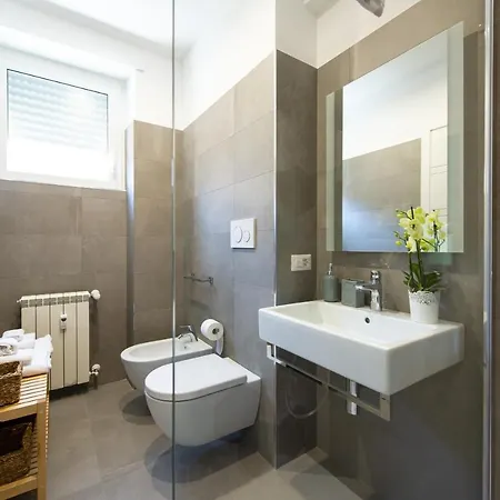 Appartement Clover - 13 Piazza Pio Xi *